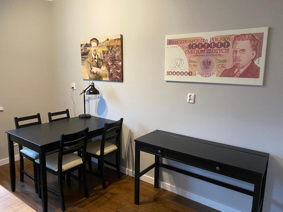 Dk Reymonta Apartment